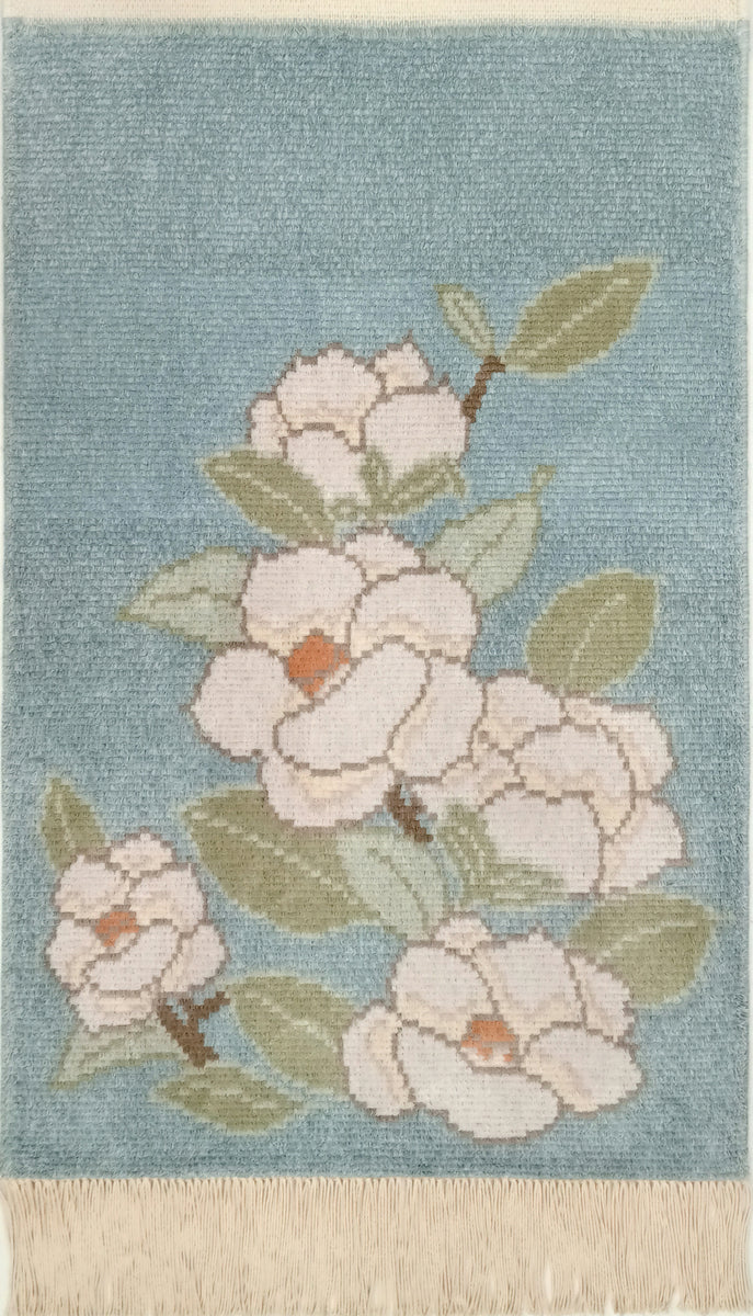 人間国宝 井上萬二氏デザイン 白磁 椿「hakuji Tubaki」 – 本家鍋島緞通