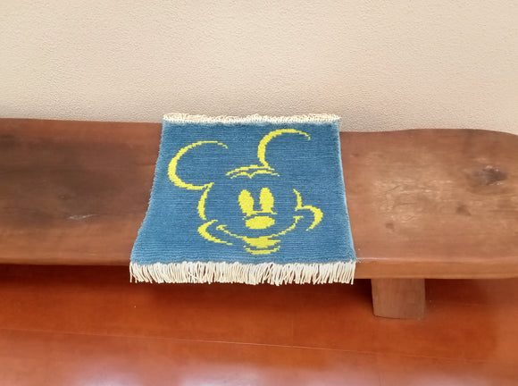 本家鍋島緞通 チェアパッド - ミッキー -