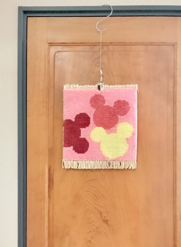 本家鍋島緞通 チェアパッド Disney - 桃色 -