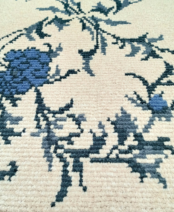 人間国宝 井上 萬二氏デザイン 白磁 牡丹「hakuji Botan」