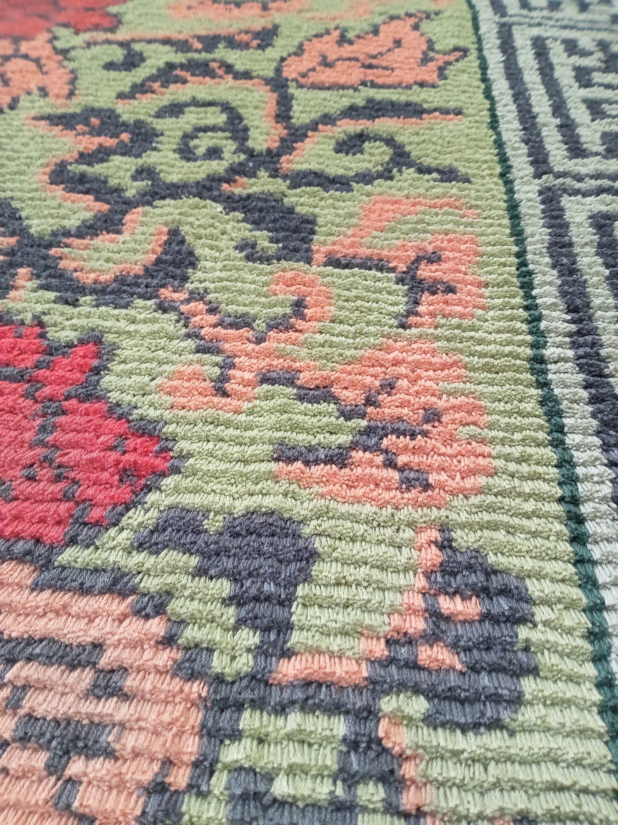 蔓牡丹唐草文 縁卍繋文 「Turubotankarakusamon Fuchimanjitunagimon