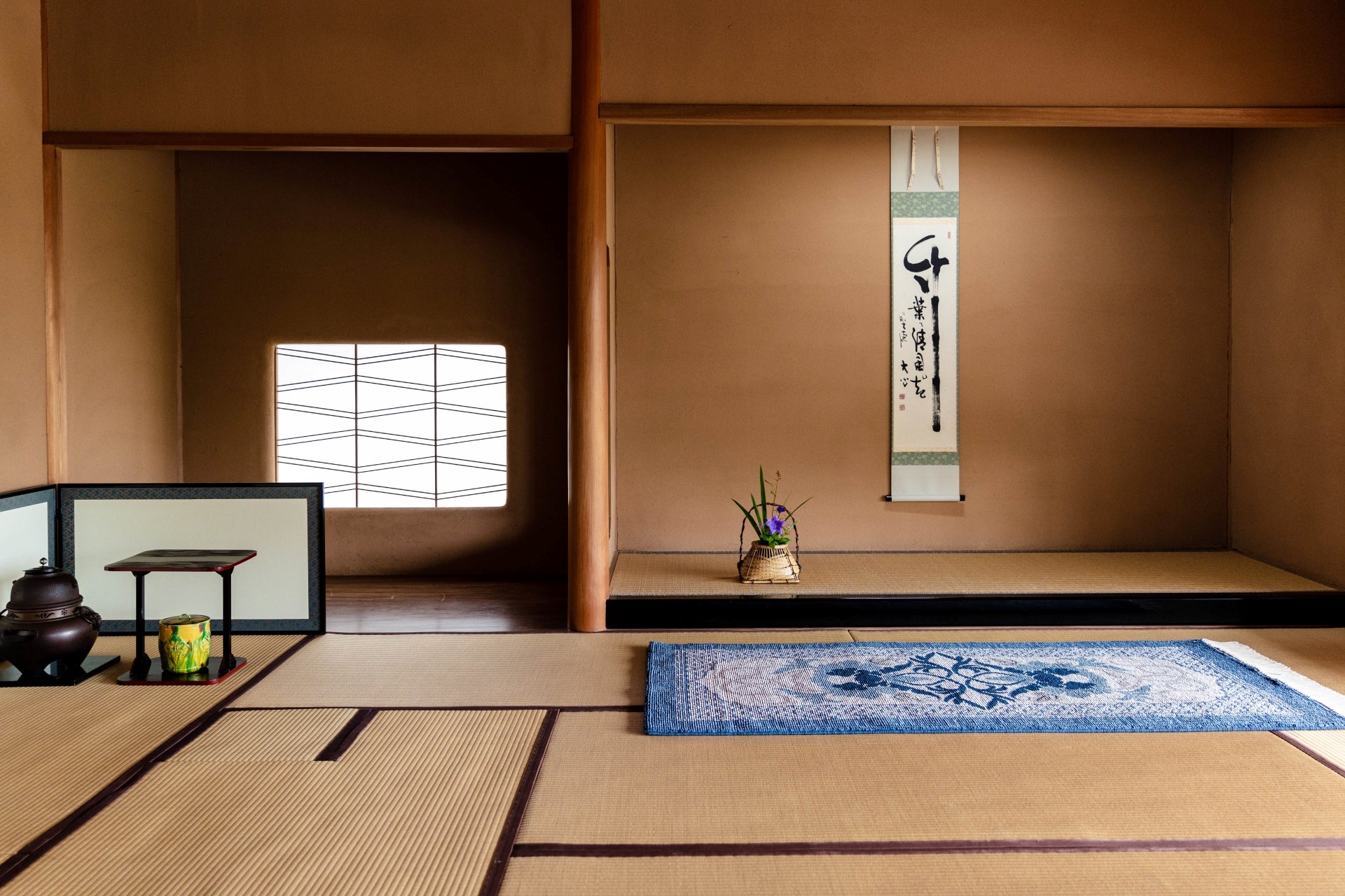 が大特価！ 芙峰/寒牡丹図/掛軸/名家伝来/AB-743 おそ 絵画